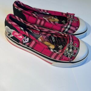 Hannah Montana Y2K Pink Plaid Punk Girls Rock Slip on Sneaker 20 Anniversary 11C